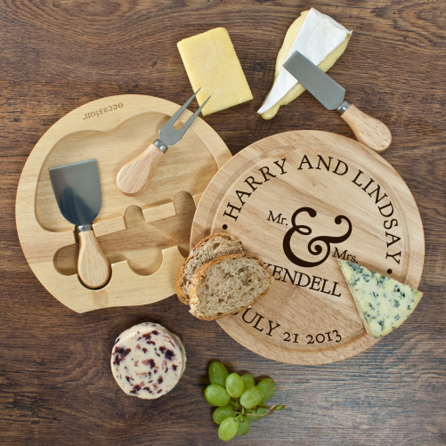 Personalised-Mr-and-Mrs-Classic-Cheese-Board-Set